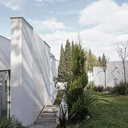 Villa The House 33 *