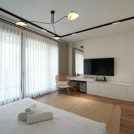 Villa The House 33 *