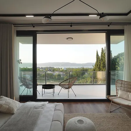 The House 33 Villa
