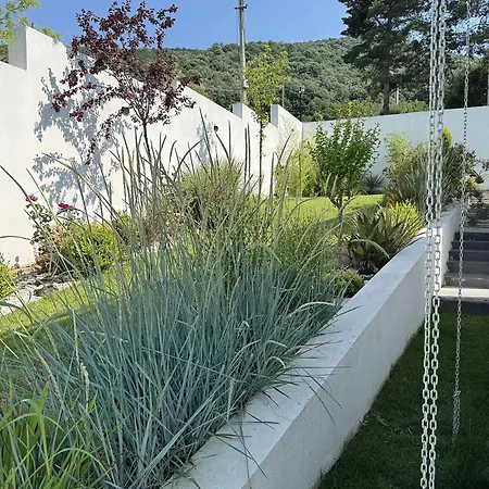 The House 33 Villa