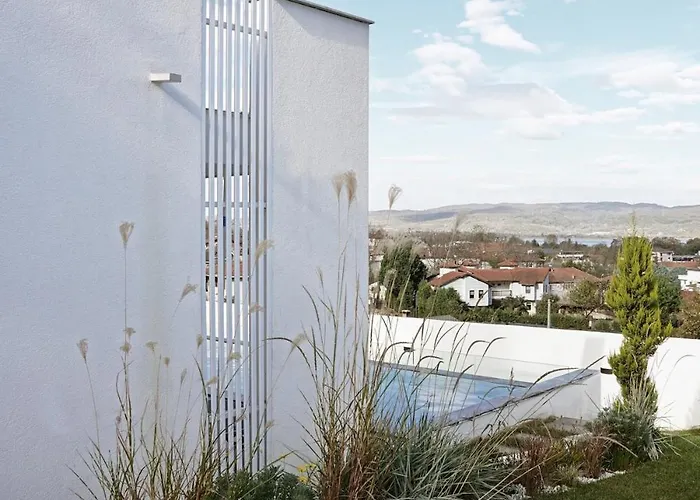 Private And Modern Luxury With View In