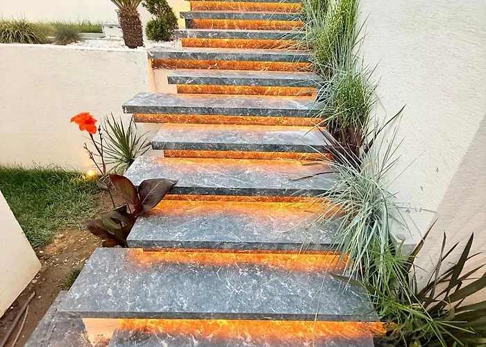 Private And Modern Luxury With View In *