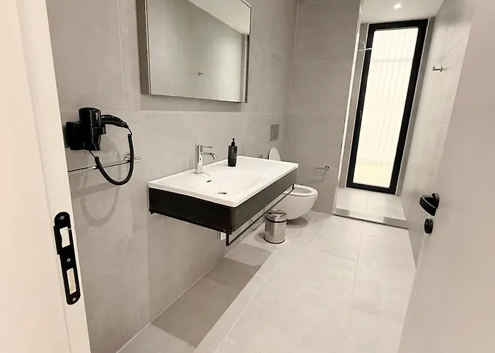 Private And Modern Luxury With View In