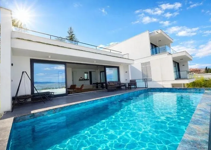 Villa Private And Modern Luxury With View In