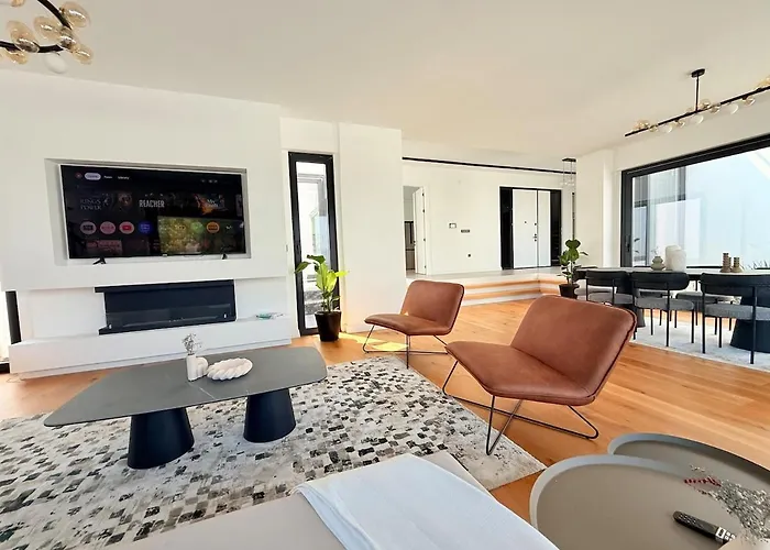 Private And Modern Luxury With View In Villa Sapanca