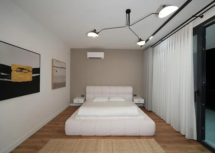 Villa Private And Modern Luxury With View In